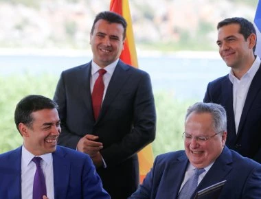 ΝΔ κατά Π.Καμμένου για τη συμφωνία στις Πρέσπες «Είναι αυτός που έδωσε το στυλό για να υπογραφεί η συμφωνία»